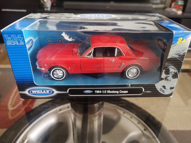 Welly Ford Mustang Coupe 1964 1:24