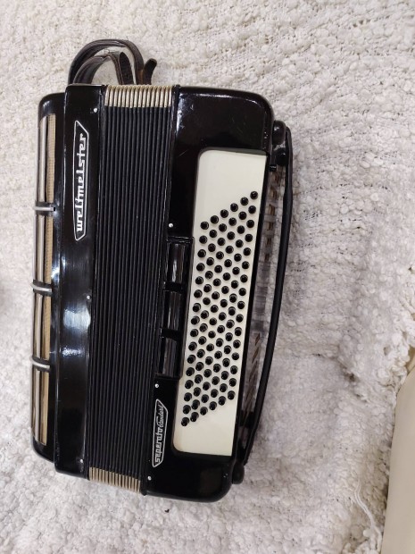Weltmeister Seperato Standard 96 basszusos tangóharmonika Harmonika