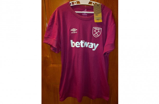 West Ham eredeti Umbro bord pl (38)