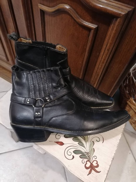 Western, Motoros csizma 45-s 