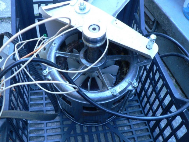 Whirlpool AWG 650 mosgp bontott alkatrszei eladk