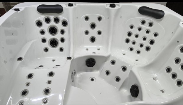 Whirlpool Balearis Pro5 2024- es model 5 személyes