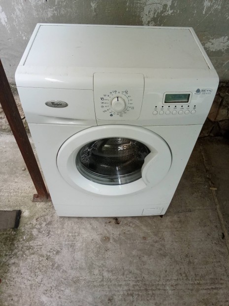 Whirlpool digitális keskeny mosógép