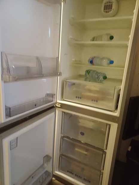 Whirlpool kombinált hűtő alul fagyasztós