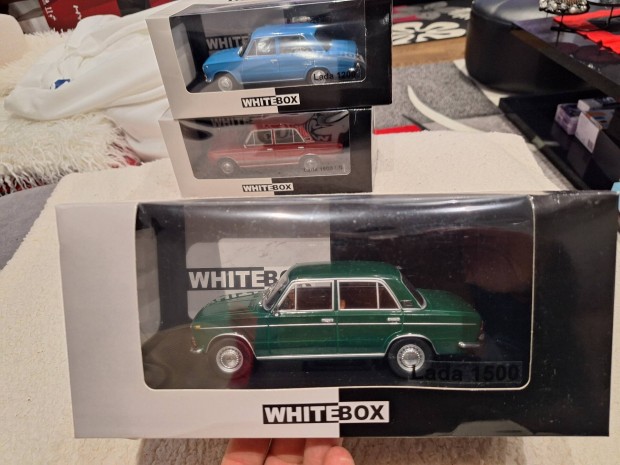 Whitebox Lada 1500 zld 1:24