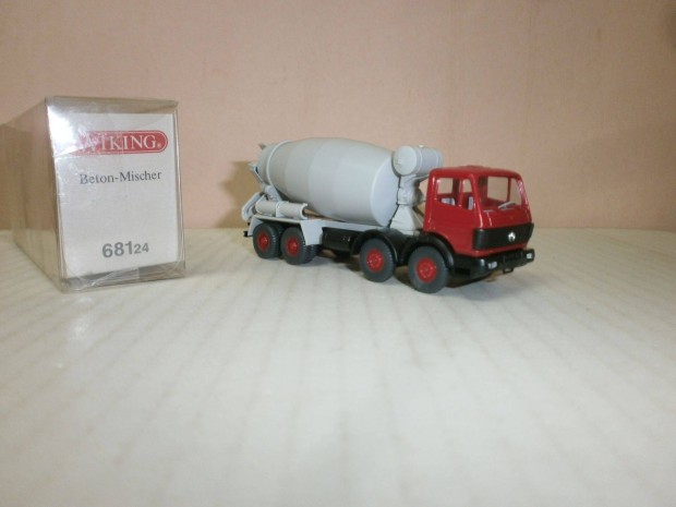 Wiking 681.24 - Mercedes -beton szlt kamion 1:87