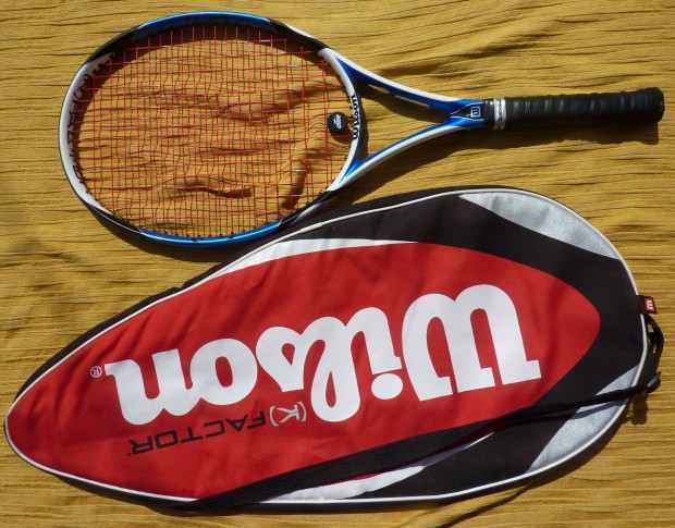 Wilson (K) Factor Brave Teniszt