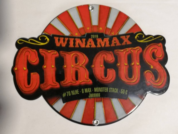 Winamax circus reklm tbla 