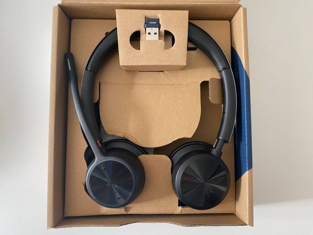 Wireless headset Poly Voyager 4320