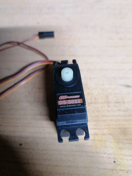 Wltoys 12428 servo