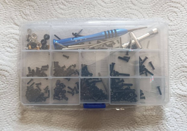 Wltoys 144001, 124018 típusú rc autókhoz csavarkészlet eladó!