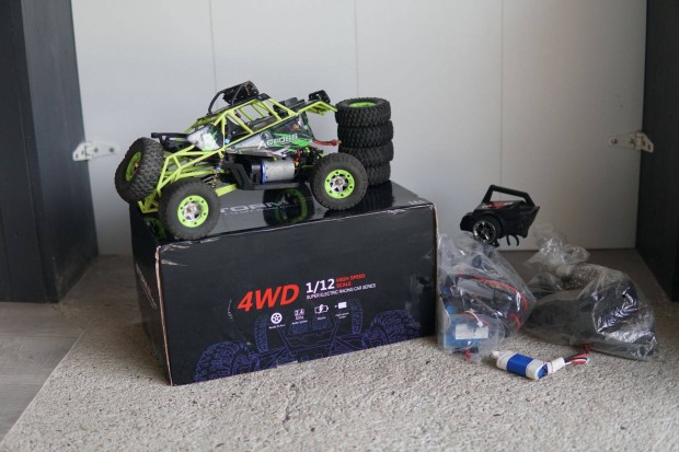 Wltoys Homokfut RC Buggy 4WD RC aut + kiegsztk