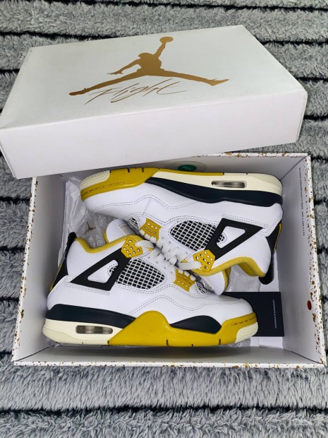 Wmns Air Jordan 4 Retro Vivid Sulfur