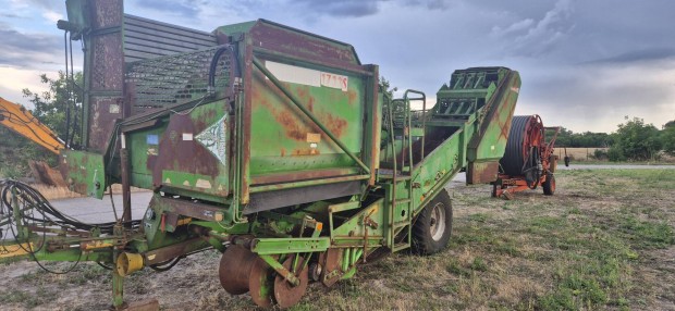 W�hlmaus 1733 S burgonyakombajn krumpliszed�