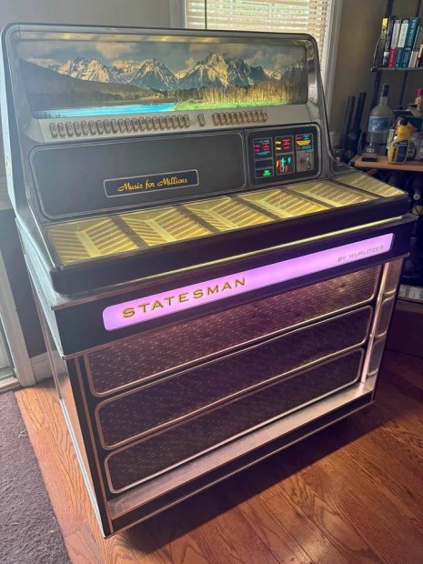 Wurlitzer statesman zenegp 1970 retro