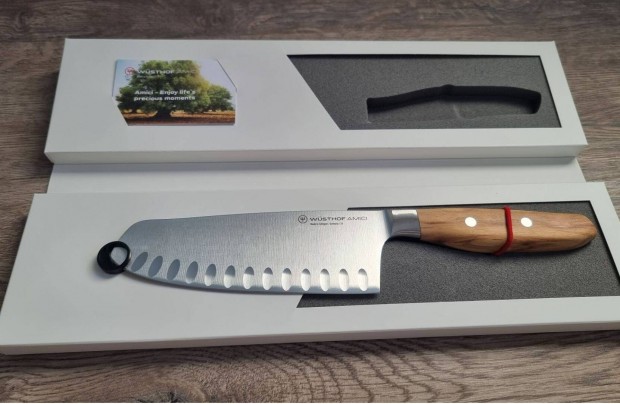 Wsthof Amici 17cm-es Bordzott Santoku ks / Teljesen j / 95e Ft