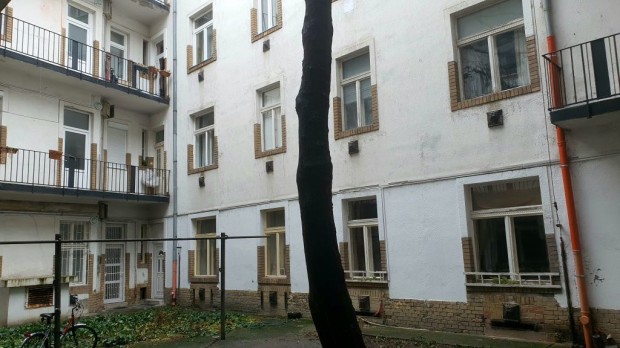 XII. Ker�let, GREGUSS utca, 60 m2-es, t�rsash�zi lak�s, 2 szob�s