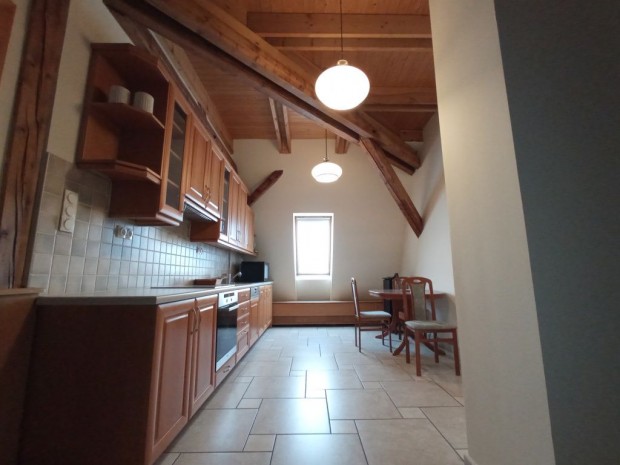XIV. Kerület, Izsó utca, 110 m2-es, 2. emeleti, társasházi lakás