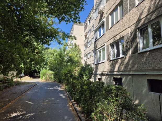 XIV. Kerület, Ormánság utca, 50 m2-es, magasföldszinti, társasházi
