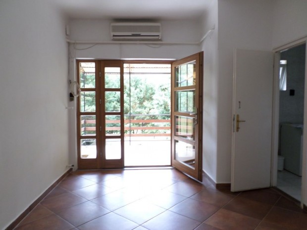 XIV. Ker�let, �rs vez�r �tja, 76 m2-es, csal�di h�zban kialak�tott