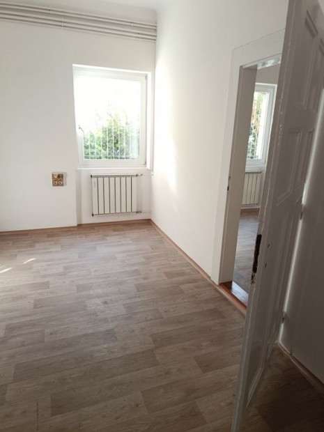 XIV. Kerlet, v utca, 72 m2-es, logisztika - raktrozs, 3 szobs