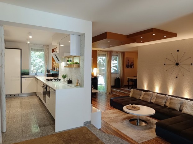 XIV. Ker�let, Vadvir�g utca, 260 m2-es, 2 gener�ci�s, csal�di h�z