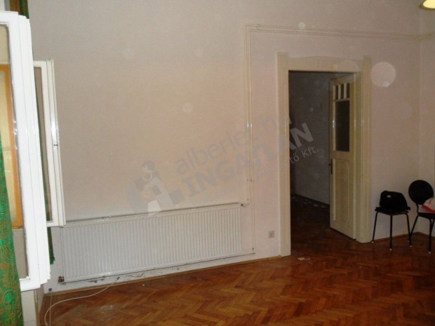 XI.Vill�nyi �ton 2 szob�s FEL�J�TOTT lak�s b�torozatlanul kiad�