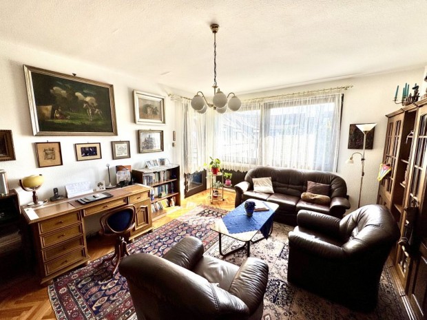 XI. Ker�let, Solt utca, 75 m2-es, t�rsash�zi lak�s, 3 szob�s, j�