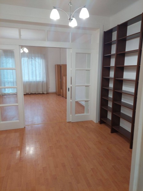 XI. Ker�let, kiad� k�t szob�s Lak�s a BME-n�l