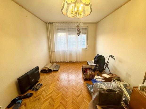 XI. ker�letben Etele �ton elad� lak�s