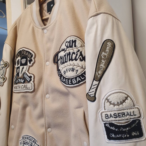 XL-es varsity baseball bomber dzseki kabt