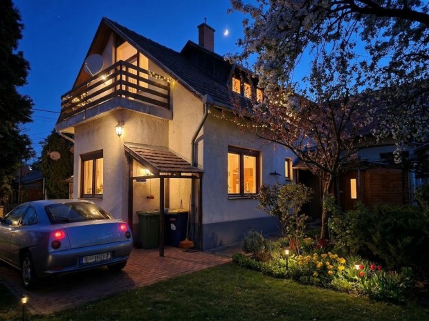 XVIII. Ker�let, Katona J�zsef utca, 115 m2-es, csal�di h�z, 4 szob�s