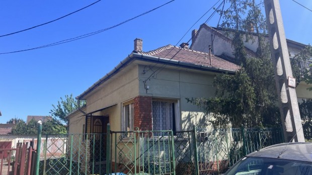 XVIII. Kerület, Varjú utca, 89 m2-es, családi ház, 3 szobás