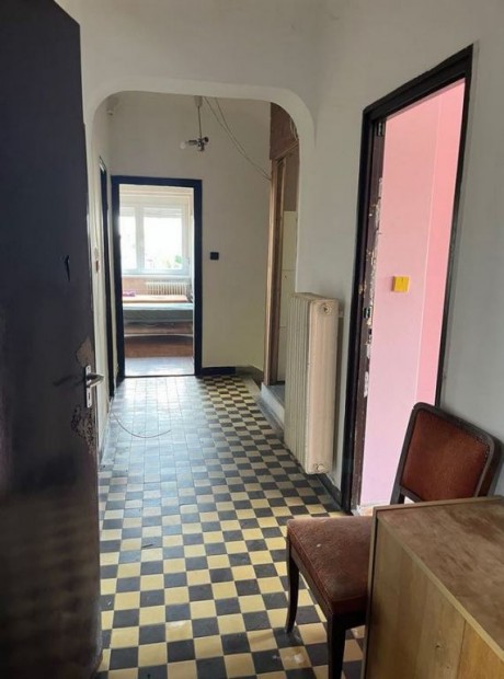 XVIII. Kerület, Vezér utca, 270 m2-es, családi ház, 6 szobás