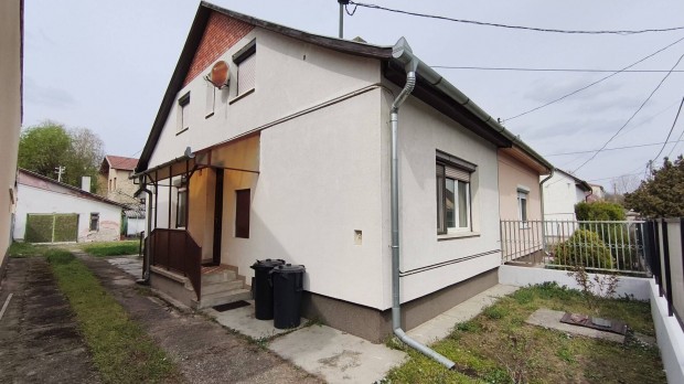 XVIII. ker�letben csal�di h�z elad�!