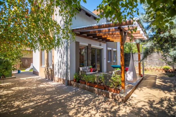 XVIII. ker�leti elad� t�gla ikerh�z