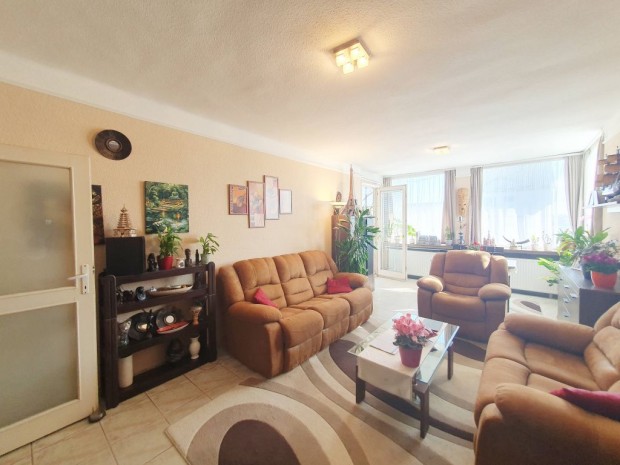 XVII. Ker�let, Diadal utca k�zeli utca, 118 m2-es, 2 gener�ci�s,