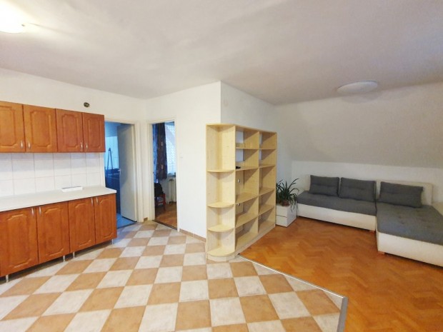 XVII. Ker�let, R�koskert Str�zsahegy csendes utca, 123 m2-es, 2