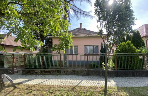 XVI. Kerület, MÁTYÁSFÖLD utca, 100 m2-es, családi ház, 3 szobás