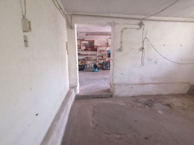 XVI. Kerlet, Szentgyrgytelep, 50 m2-es, hzrsz, 2 szobs