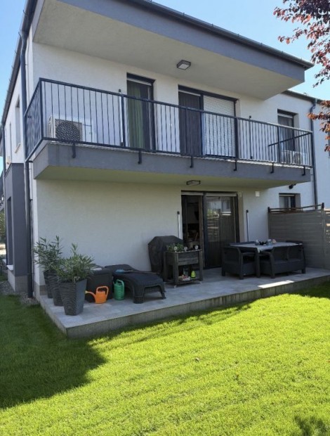 XVI. Ker�let, Zebra Lak�park, 95 m2-es, t�rsash�zi lak�s, 3 szob�s