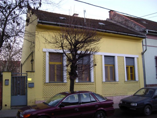 XV. Kerlet, Bocskai utca, 102 m2-es, hzrsz, 2 szobs, j llapot