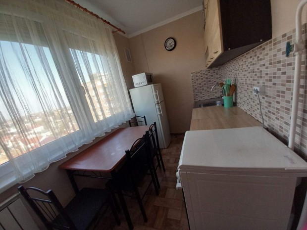 XV. Ker�let, Dr�gelyv�r utca, 54 m2-es, t�rsash�zi lak�s, 2+1 szob�s