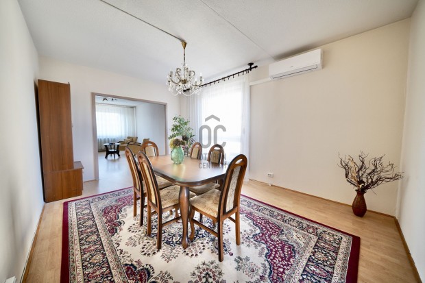 XV. ker�leti elad� panel t�rsash�zi lak�s