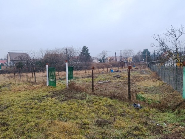 XXIII. Ker�let, 1239. Budapest Sz�r�skert u 1. utca, 927 m2-es, telek