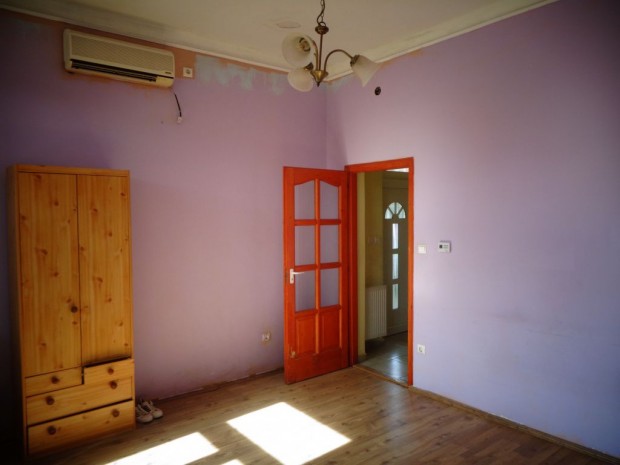XXIII. Kerület, Templom utca, 40 m2-es, házrész, 1 szobás, átlagos