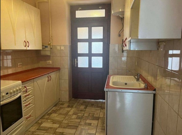 XX. Ker�let, V�g�h�d utca, 31 m2-es, t�rsash�zi lak�s, 1 szob�s