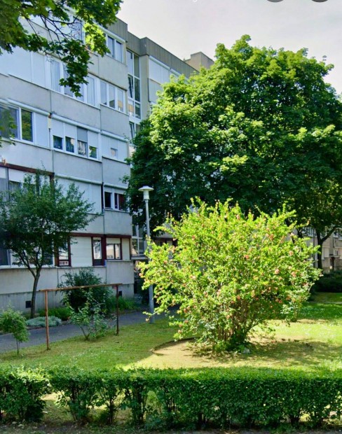 XX. ker�letben Eperjes uct�ban elad� lak�s