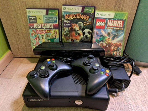 X Box 360 játékkonzol Ajándék Játékokkal eladó
