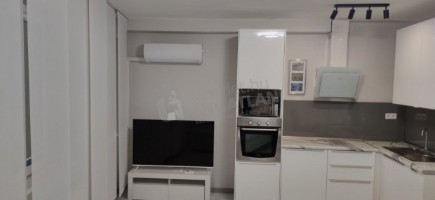 X. kerületben a Tavas utcában 33 m2-es 1 szobás lakás